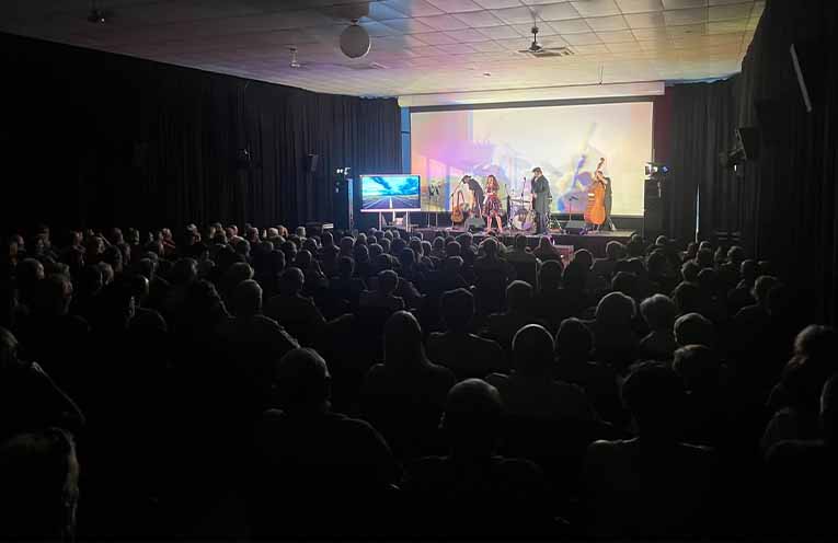 Dungog walks the line for sold-out Johnny & June story