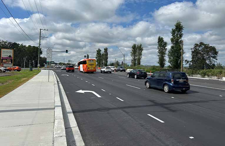 Three southbound lanes now open on Hexham Straight