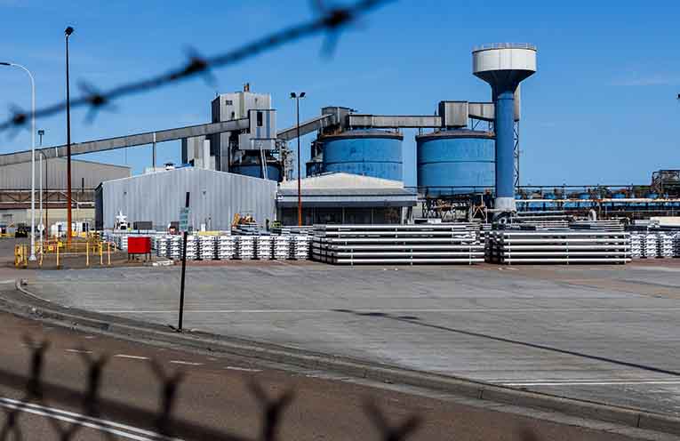 ‘We need energy’: leader touts gas to save smelter jobs