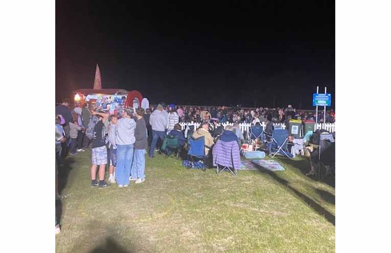 Crowd photo.